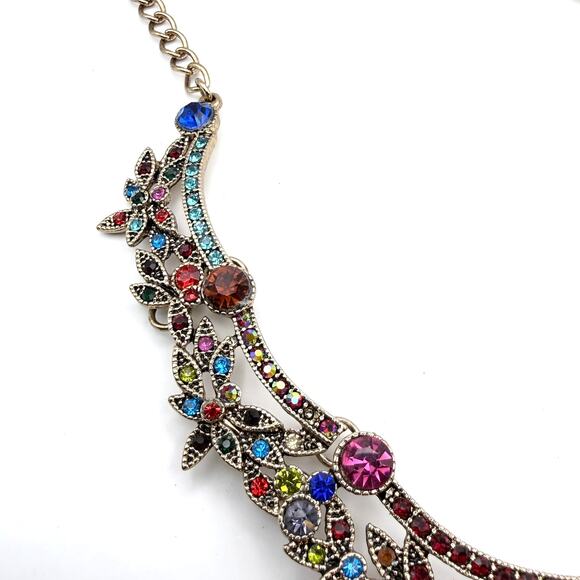 NATASHA Rhinestone Bib Necklace Floral Multicolor Crystal Goldtone Statement 19" - Picture 4 of 7